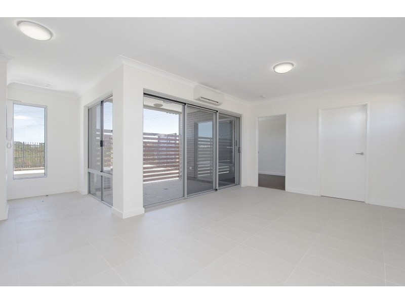 Level 1/73/54 Station Street, Cannington WA 6107