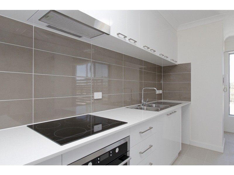 Level 1/73/54 Station Street, Cannington WA 6107