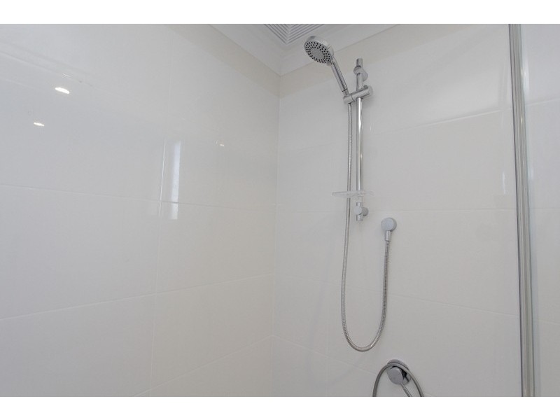 Level 1/73/54 Station Street, Cannington WA 6107