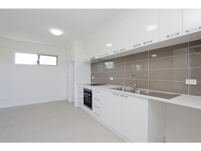 Level 1/73/54 Station Street, Cannington WA 6107