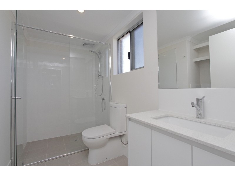 Level 1/73/54 Station Street, Cannington WA 6107