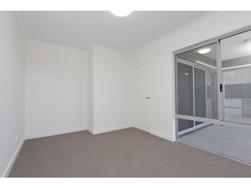 Level 1/73/54 Station Street, Cannington WA 6107