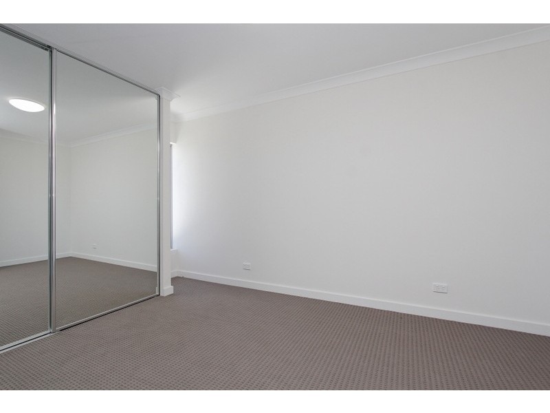 Level 1/73/54 Station Street, Cannington WA 6107