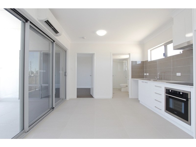Level 1/75/54 Station Street, Cannington WA 6107