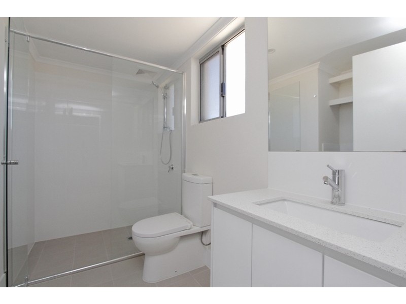Level 1/76/54 Station Street, Cannington WA 6107