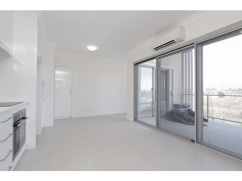 Level 1/76/54 Station Street, Cannington WA 6107