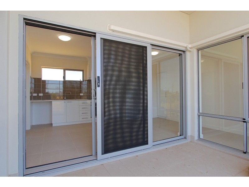 Level 1/76/54 Station Street, Cannington WA 6107