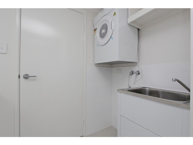 Level 1/70/54 Station Street, Cannington WA 6107