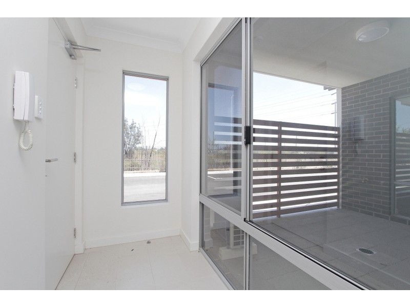 Level 1/70/54 Station Street, Cannington WA 6107