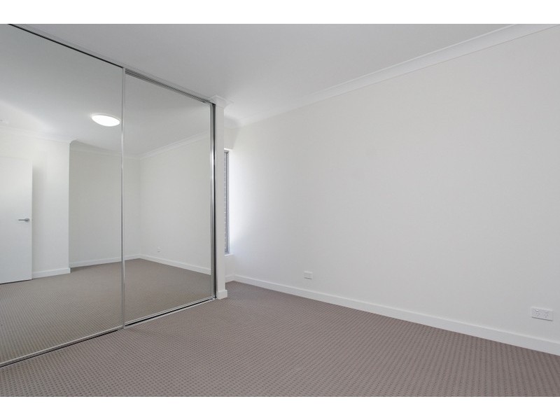 Level 1/70/54 Station Street, Cannington WA 6107