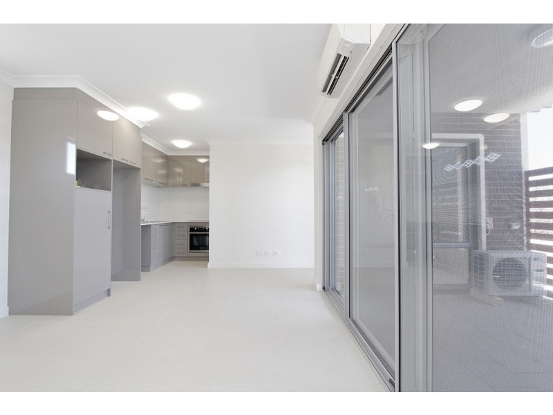 Level 1/70/54 Station Street, Cannington WA 6107
