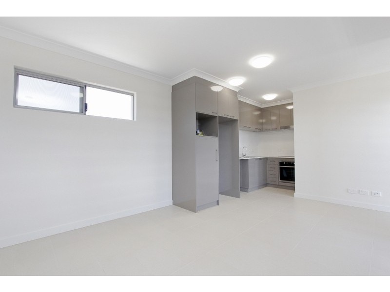 Level 1/70/54 Station Street, Cannington WA 6107