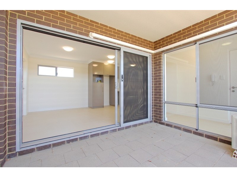 Level 1/70/54 Station Street, Cannington WA 6107