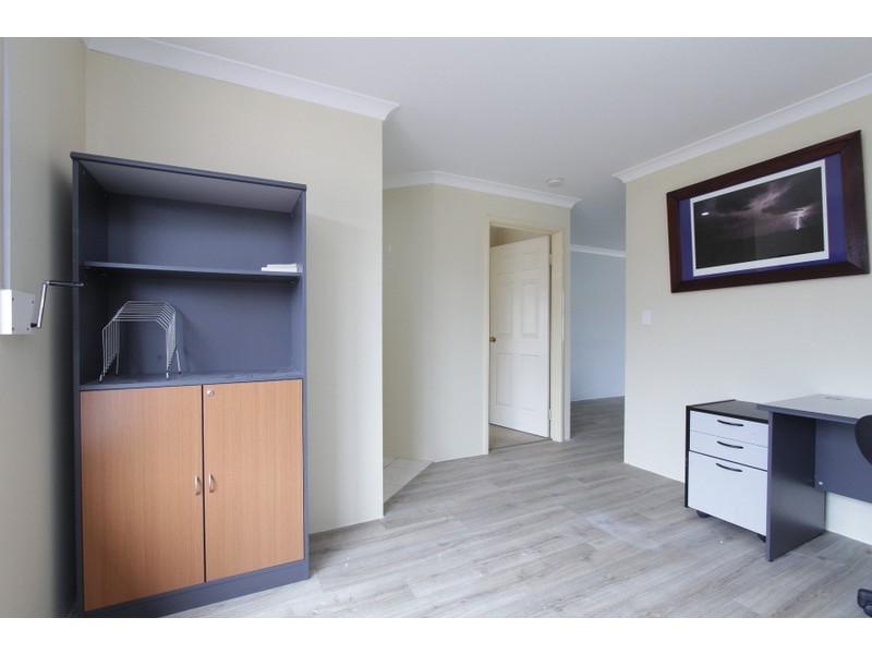 3/6 Whiteside Road, Cloverdale WA 6105