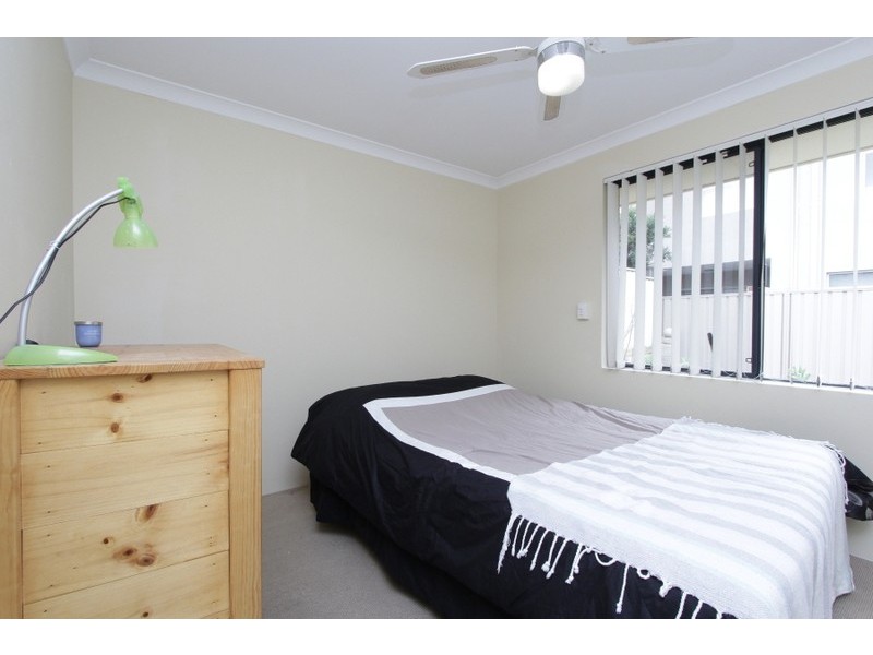 3/6 Whiteside Road, Cloverdale WA 6105