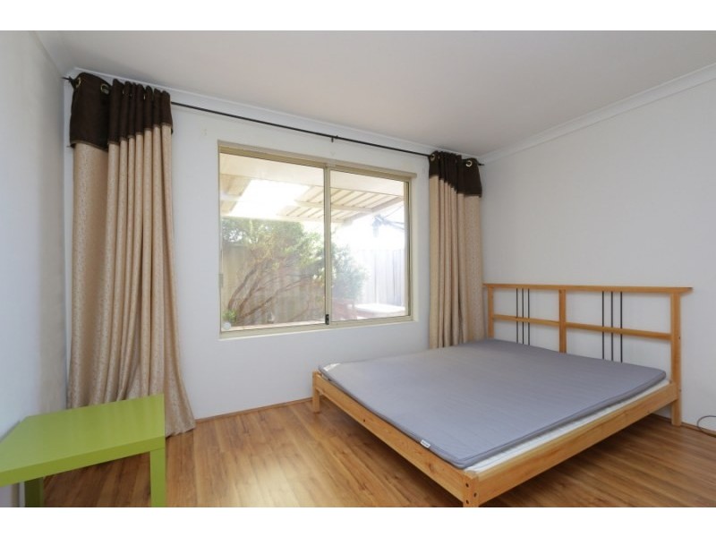 B/11 Chester Street, Belmont WA 6104