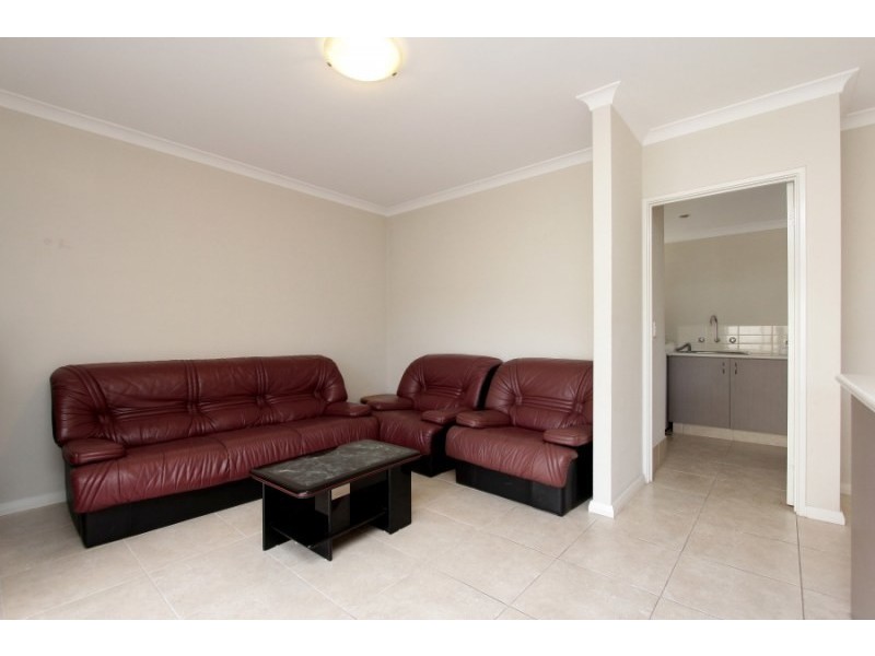 16D Pollard Street, Glendalough WA 6016