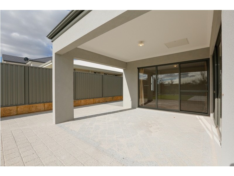 19 Chambri Chase, Success WA 6164