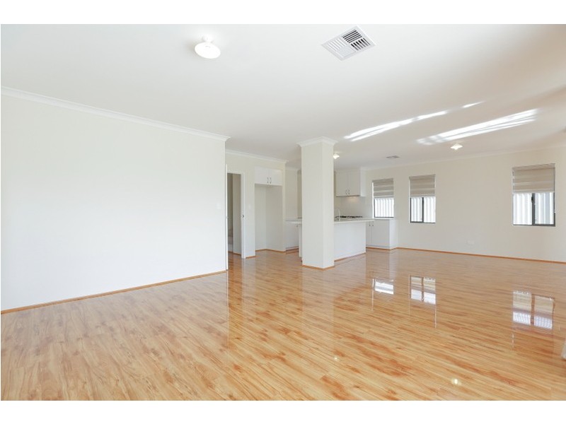 19 Chambri Chase, Success WA 6164