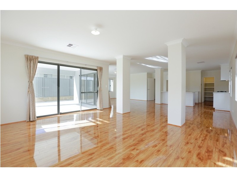 19 Chambri Chase, Success WA 6164