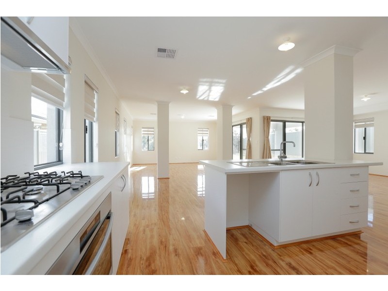 19 Chambri Chase, Success WA 6164