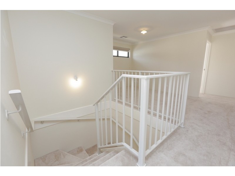 19 Chambri Chase, Success WA 6164