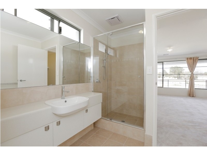 19 Chambri Chase, Success WA 6164