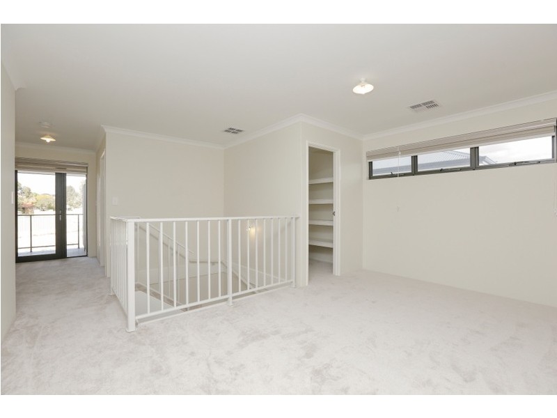 19 Chambri Chase, Success WA 6164