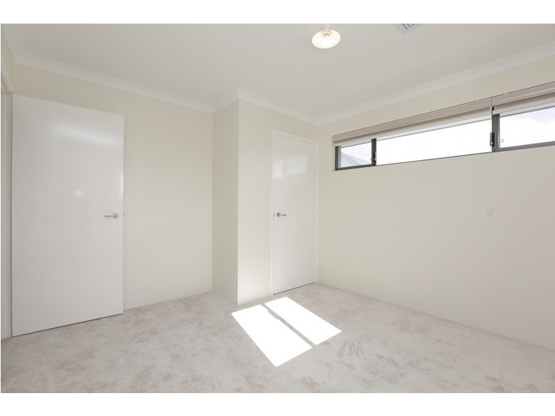 19 Chambri Chase, Success WA 6164