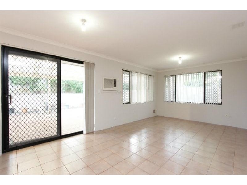 12 Headley Place, Bayswater WA 6053