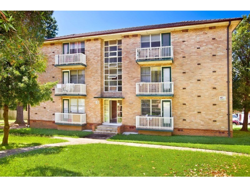 14 Marlene Crescent, Greenacre NSW 2190