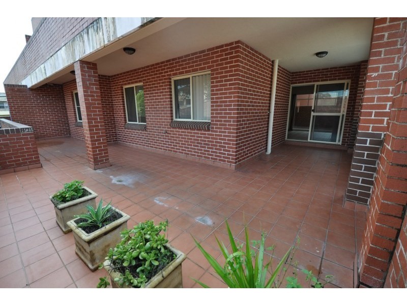 Unit 2/32 Burlington Road, Homebush NSW 2140