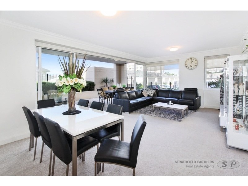 Unit 10/17 Orchards Avenue, Breakfast Point NSW 2137