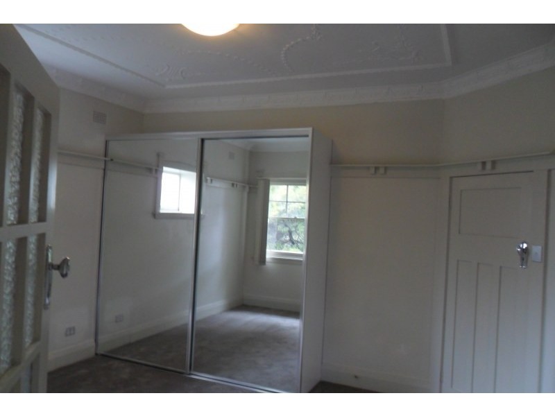 11 Burlington Road, Homebush NSW 2140