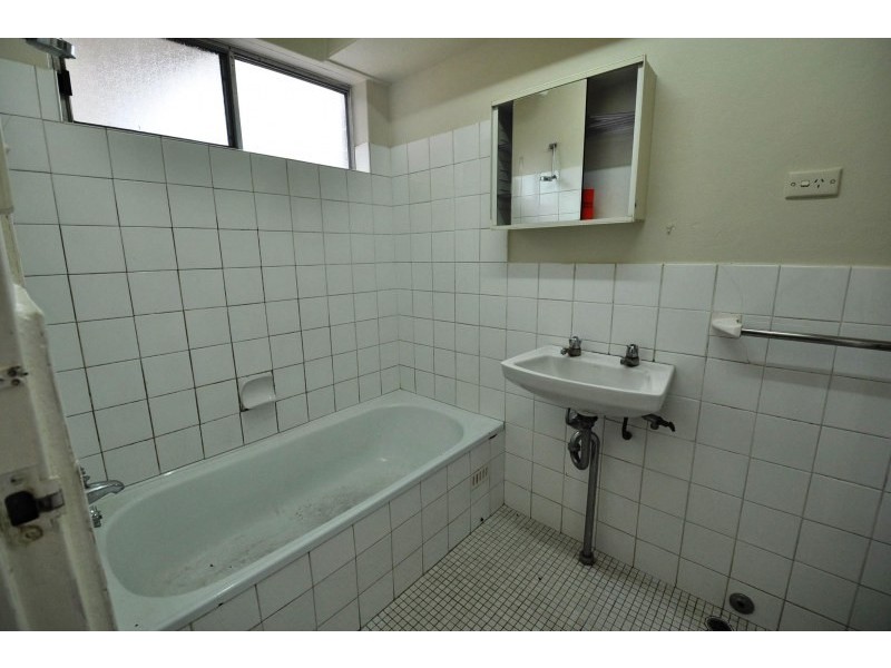 11 Tavistock Road, Homebush West NSW 2140