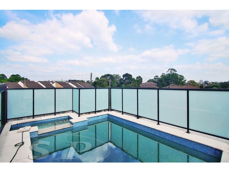 Unit 1/2 Willison Road, Carlton NSW 2218