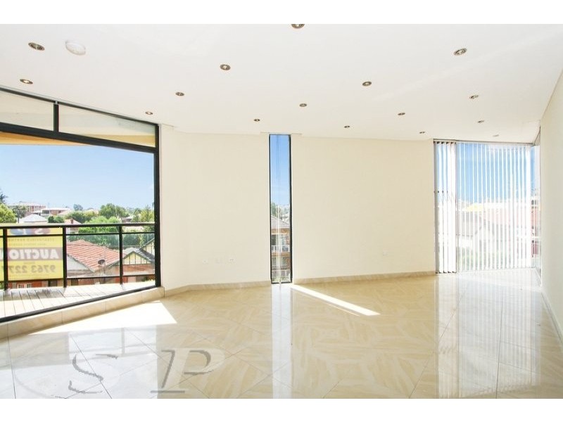 Unit 1/2 Willison Road, Carlton NSW 2218