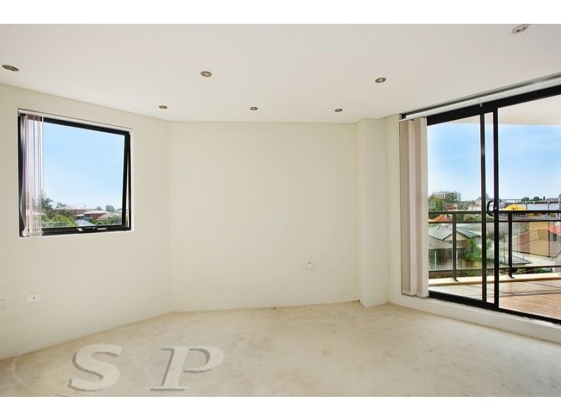 Unit 1/2 Willison Road, Carlton NSW 2218