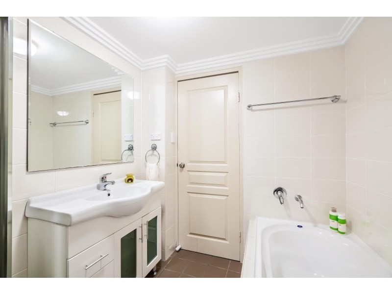 Unit Level 1/18-20 Courallie Avenue, Homebush West NSW 2140