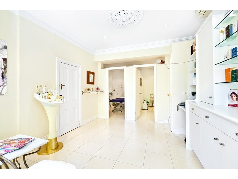 16 Transvaal Avenue, Double Bay NSW 2028