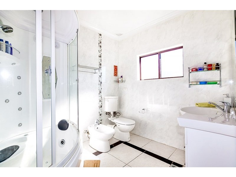 2 Kendall Street, Cabarita NSW 2137