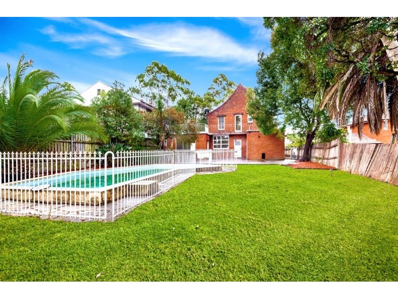 4 Strathfield Avenue, Strathfield NSW 2135