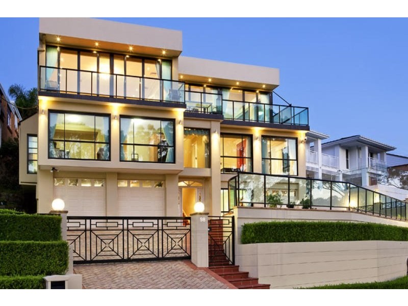 98 Killarney Drive, Killarney Heights NSW 2087