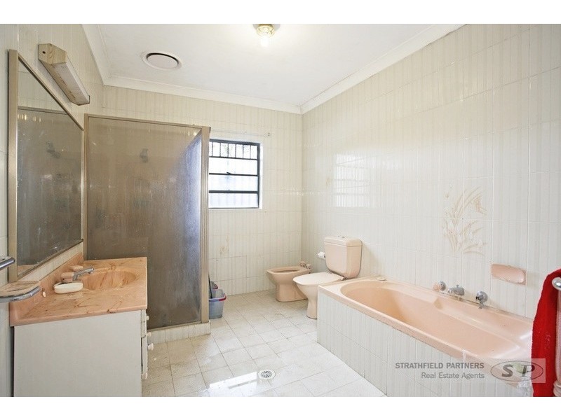 13 Gladstone Street, Burwood NSW 2134