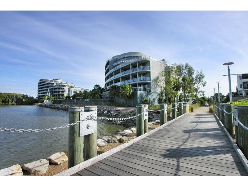 27 Bennelong Parkway, Wentworth Point NSW 2127