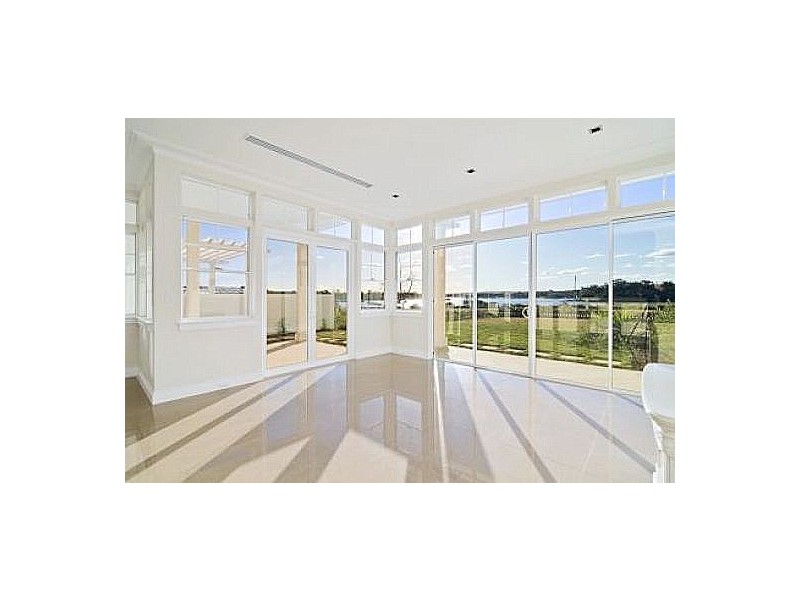 105 Peninsular Drive, Breakfast Point NSW 2137