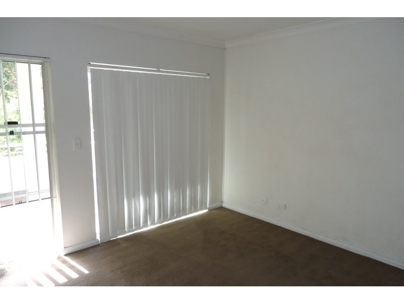 Unit 1/9-10 The Crescent, Homebush NSW 2140