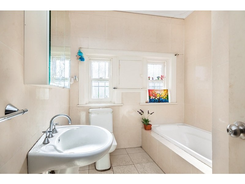 19 Woodside Avenue, Burwood NSW 2134