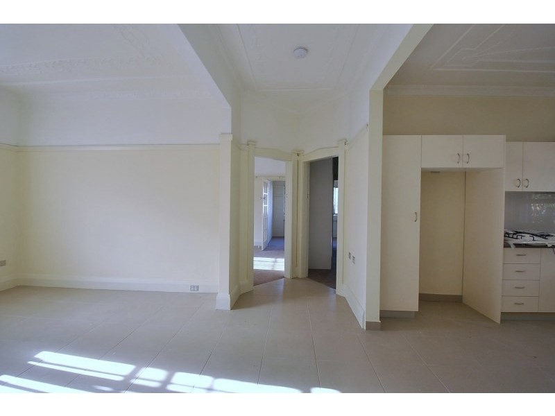 Unit 4/11 Burlington Road, Homebush NSW 2140