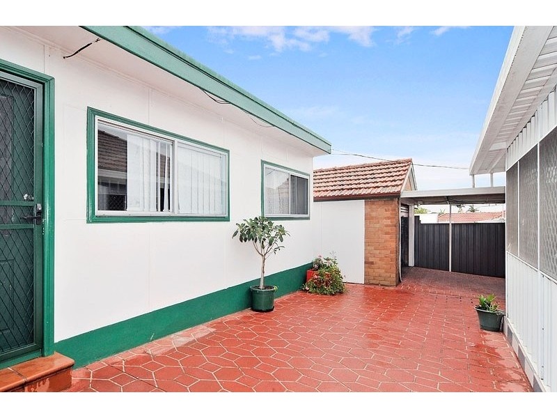 12 Paxton Road, Belmore NSW 2192